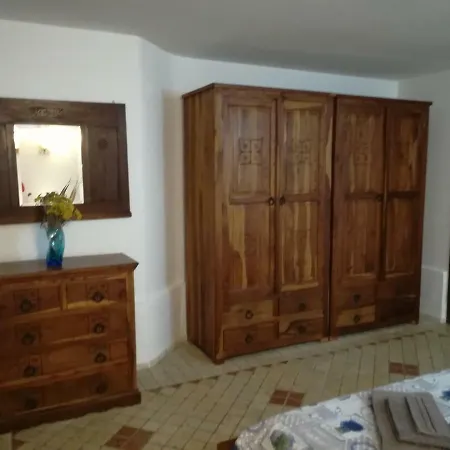 Apartment Taverna Anna
